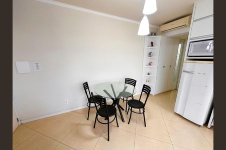 Apartamento para alugar com 70m², 1 quarto e sem vagaSala