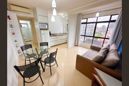 Apartamento para alugar com 70m², 1 quarto e sem vagaSala