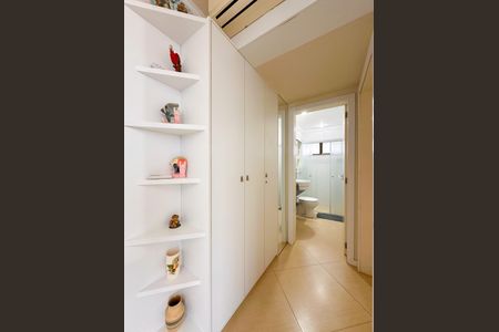 Apartamento para alugar com 70m², 1 quarto e sem vagaCorredor