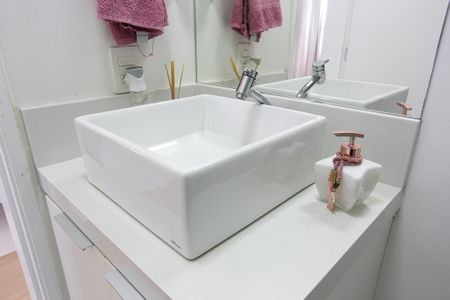 Apartamento à venda com 40m², 2 quartos e sem vagaBanheiro