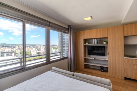Sala/Quarto de kitnet/studio para alugar com 1 quarto, 30m² em Farroupilha, Porto Alegre