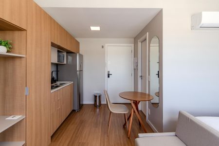 Studio à venda com 30m², 1 quarto e 1 vaga Studio à venda com 30m², 1 quarto e 1 vagaSala/Cozinha