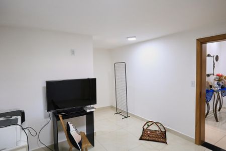 Casa à venda com 360m², 3 quartos e 2 vagas Casa à venda com 360m², 3 quartos e 2 vagasSuíte