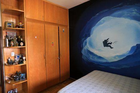 Casa à venda com 360m², 3 quartos e 2 vagas Casa à venda com 360m², 3 quartos e 2 vagasQuarto