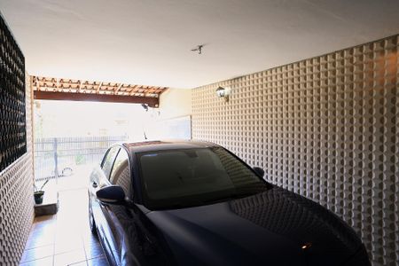 Casa à venda com 360m², 3 quartos e 2 vagas Casa à venda com 360m², 3 quartos e 2 vagasGaragem