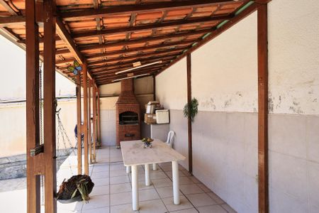 Casa à venda com 360m², 3 quartos e 2 vagas Casa à venda com 360m², 3 quartos e 2 vagasChurrasqueira