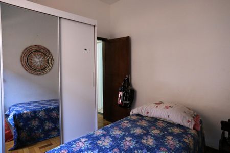 Casa à venda com 360m², 3 quartos e 2 vagas Casa à venda com 360m², 3 quartos e 2 vagasQuarto 2