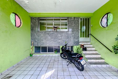 Casa à venda com 165m², 3 quartos e 3 vagasGaragem