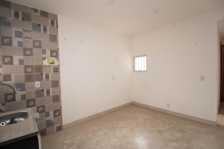 Sala/Cozinha de apartamento para alugar com 1 quarto, 42m² em Moinho Velho, São Paulo