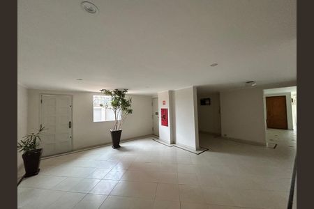 Apartamento à venda com 40m², 1 quarto e 1 vaga Apartamento à venda com 40m², 1 quarto e 1 vagaHall Social