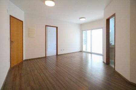 Apartamento para alugar com 129m², 3 quartos e 3 vagas Apartamento para alugar com 129m², 3 quartos e 3 vagasSala