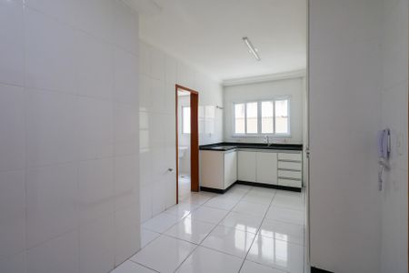 Apartamento para alugar com 129m², 3 quartos e 3 vagas Apartamento para alugar com 129m², 3 quartos e 3 vagasCozinha