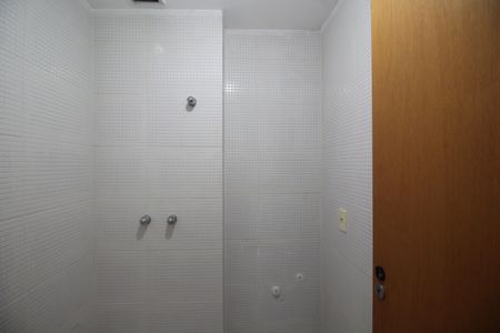 Apartamento à venda com 80m², 2 quartos e 1 vagaBanheiro de Serviço