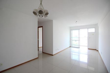 Apartamento à venda com 80m², 2 quartos e 1 vagaSala