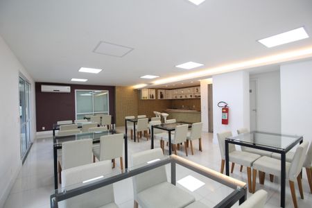 Apartamento à venda com 80m², 2 quartos e 1 vagaSalão de Festas