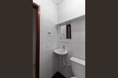 Casa de condomínio para alugar com 92m², 2 quartos e 1 vaga Casa de condomínio para alugar com 92m², 2 quartos e 1 vagaBanheiro