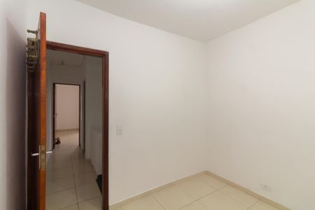 Quarto 1 de casa de condomínio para alugar com 2 quartos, 92m² em Vila Taquari, São Paulo