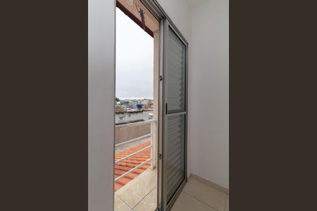 Casa de condomínio para alugar com 92m², 2 quartos e 1 vaga Casa de condomínio para alugar com 92m², 2 quartos e 1 vagaVaranda do Quarto 2