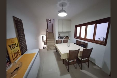 Casa à venda com 3 quartos, 180m² em Jardim Olympia, São Paulo