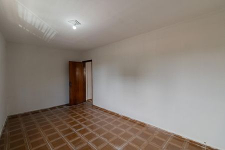 Quarto 1  de casa à venda com 3 quartos, 80m² em Vila Marieta, São Paulo