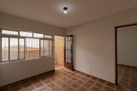 Sala de casa à venda com 3 quartos, 80m² em Vila Marieta, São Paulo