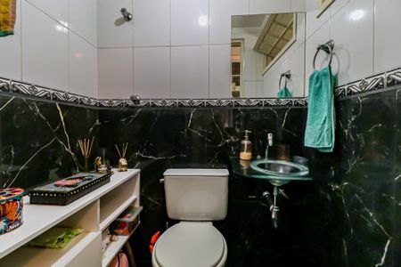 Apartamento à venda com 80m², 3 quartos e 1 vagaQuarto 02 - Banheiro