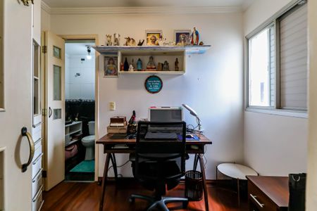 Apartamento à venda com 80m², 3 quartos e 1 vagaQuarto 02