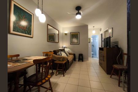 Sala de apartamento à venda com 2 quartos, 45m² em Carlos Prates, Belo Horizonte