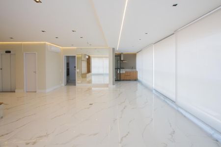 Apartamento para alugar com 3 quartos, 80m² em Vila Cordeiro, São Paulo