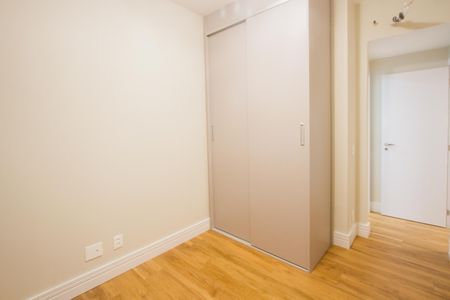 Quarto 1 de apartamento para alugar com 3 quartos, 80m² em Vila Cordeiro, São Paulo