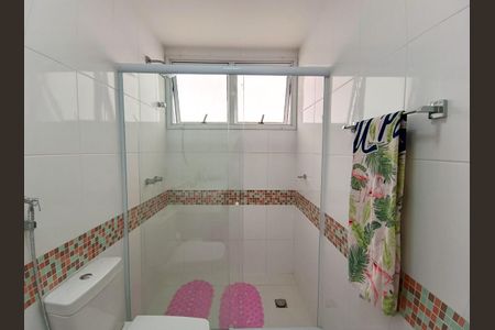 Casa de condomínio à venda com 600m², 4 quartos e 9 vagasBanheiro