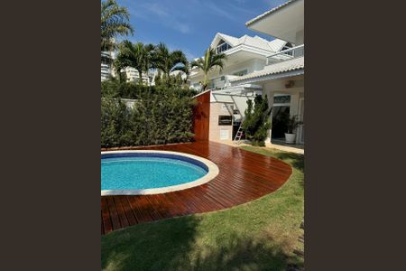 Casa de condomínio à venda com 600m², 4 quartos e 9 vagasPiscina