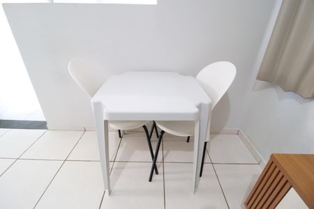 Sala de apartamento para alugar com 2 quartos, 47m² em Gávea, Uberlândia