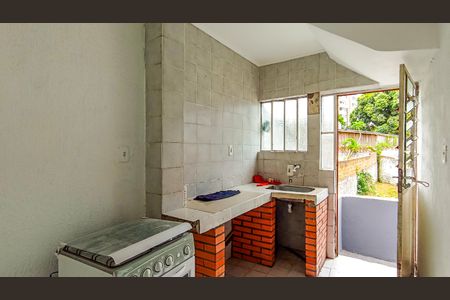Casa à venda com 115m², 4 quartos e 3 vagas Casa à venda com 115m², 4 quartos e 3 vagasCozinha