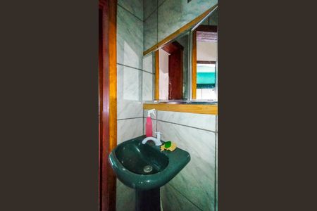 Casa à venda com 115m², 4 quartos e 3 vagas Casa à venda com 115m², 4 quartos e 3 vagasBanheiro Social