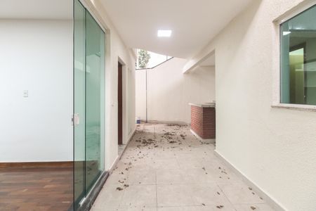 Casa para alugar com 350m², 3 quartos e 4 vagasQuintal