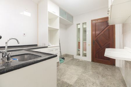 Casa para alugar com 350m², 3 quartos e 4 vagasCozinha