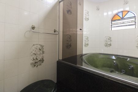 Casa para alugar com 350m², 3 quartos e 4 vagasBanheiro da Suíte