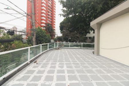 Casa para alugar com 350m², 3 quartos e 4 vagasSuíte - Varanda