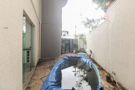 Casa para alugar com 350m², 3 quartos e 4 vagasQuintal e Piscina