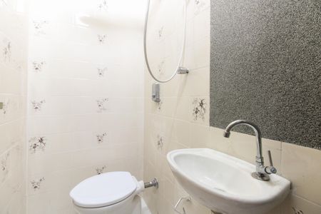 Casa para alugar com 350m², 3 quartos e 4 vagasBanheiro de Serviço