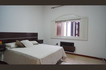 Casa à venda com 546m², 4 quartos e 9 vagasQuarto 4