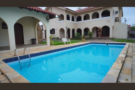 Casa à venda com 546m², 4 quartos e 9 vagasPiscina 