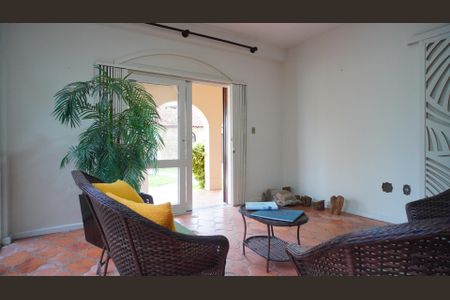 Sala jardim inverno  de casa para alugar com 4 quartos, 546m² em Jardim Itu, Porto Alegre