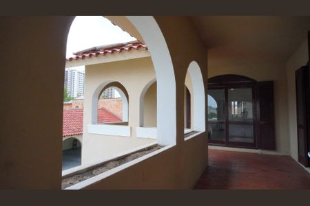 Casa à venda com 546m², 4 quartos e 9 vagasVaranda quartos 