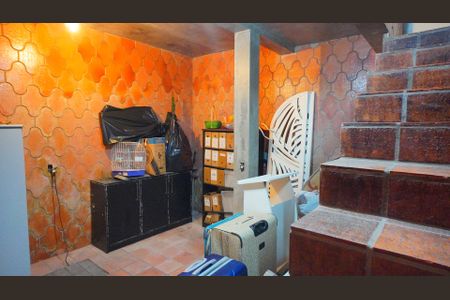 Casa à venda com 546m², 4 quartos e 9 vagasBunker 