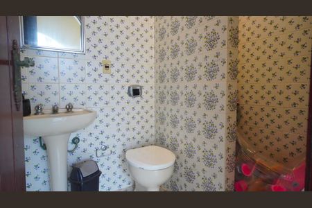 Casa à venda com 546m², 4 quartos e 9 vagasBanheiro piscina 