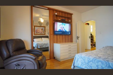 Casa à venda com 546m², 4 quartos e 9 vagasSuite 1