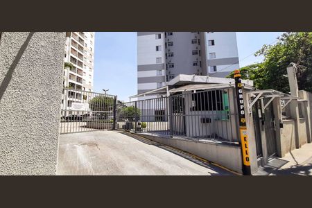 Apartamento para alugar com 68m², 3 quartos e 1 vagaFachada e portaria