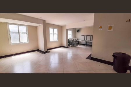 Apartamento para alugar com 68m², 3 quartos e 1 vagaÁrea comum